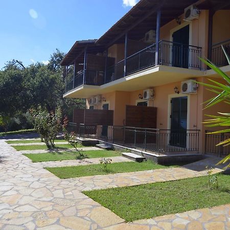 Krystallia Apartments Дасия Екстериор снимка