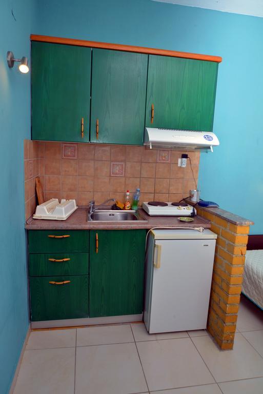 Krystallia Apartments Дасия Екстериор снимка